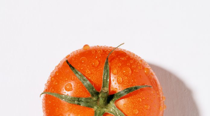 6 Proven Health Benefits of Eating Tomatoes