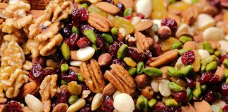 Here’s how to incorporate more raw food into your diet